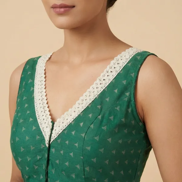 Green_Triangle_Print_Ethnic_Blouse_With_Lace_Border