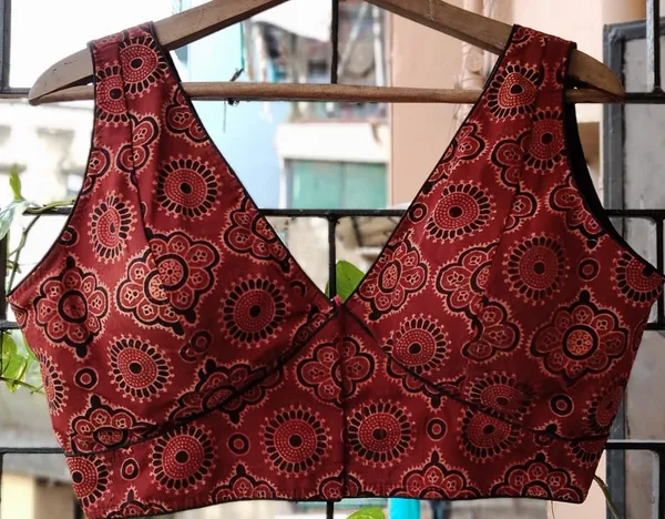 Red_And_Gold_Designer_Embroidered_Blouse