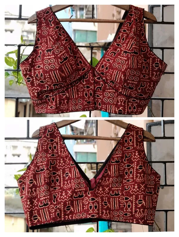 Maroon_Printed_Blouse_With_Deep_Neck_Design