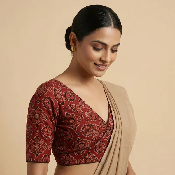 Red_Designer_Shawl_With_Intricate_Circular_Patterns_Blouse