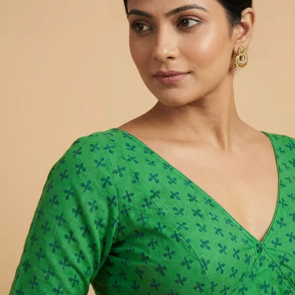 Green_Floral_Puff_Sleeve_Crop_Top_With_Button_Front