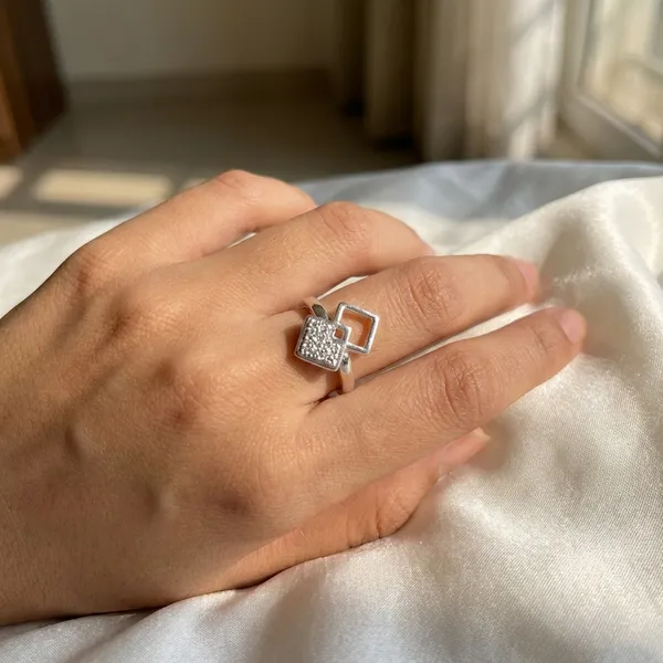 Silver_Premium_Ring_For_Women
