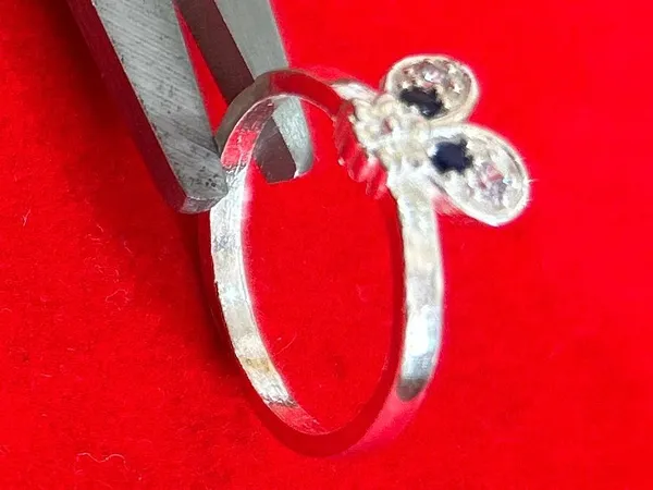 Silver_Premium_Ring_For_Women