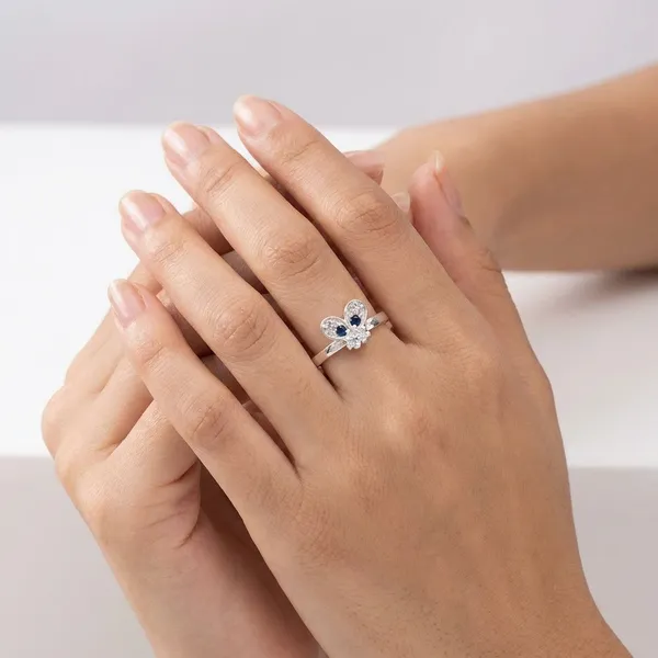 Silver_Premium_Ring_For_Women