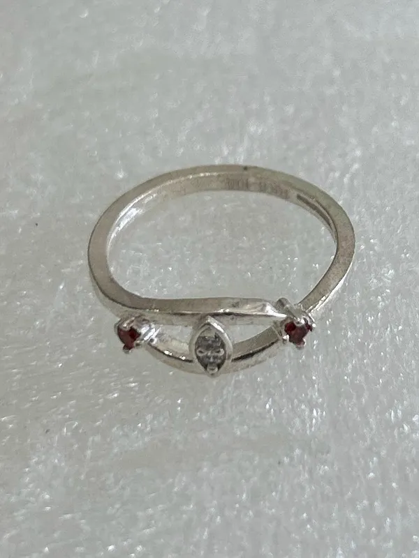 Silver_Premium_Ring_For_Women
