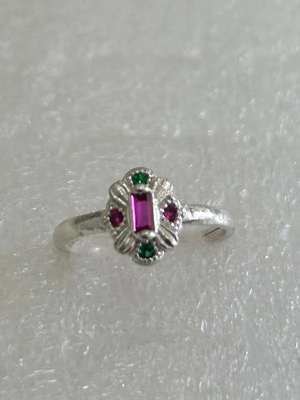 Silver_Premium_Ring_For_Women