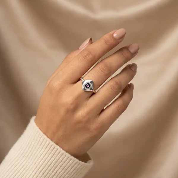Silver_Premium_Ring_For_Women