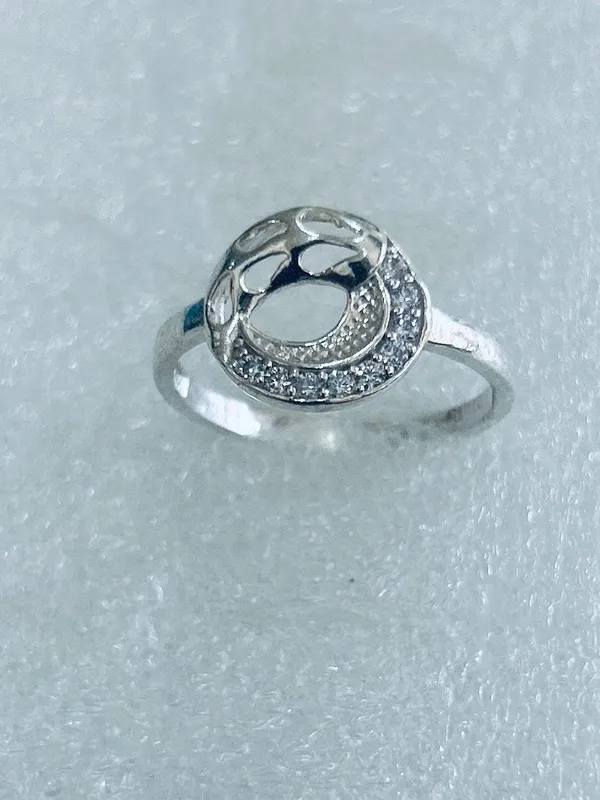 Silver_Premium_Ring_For_Women