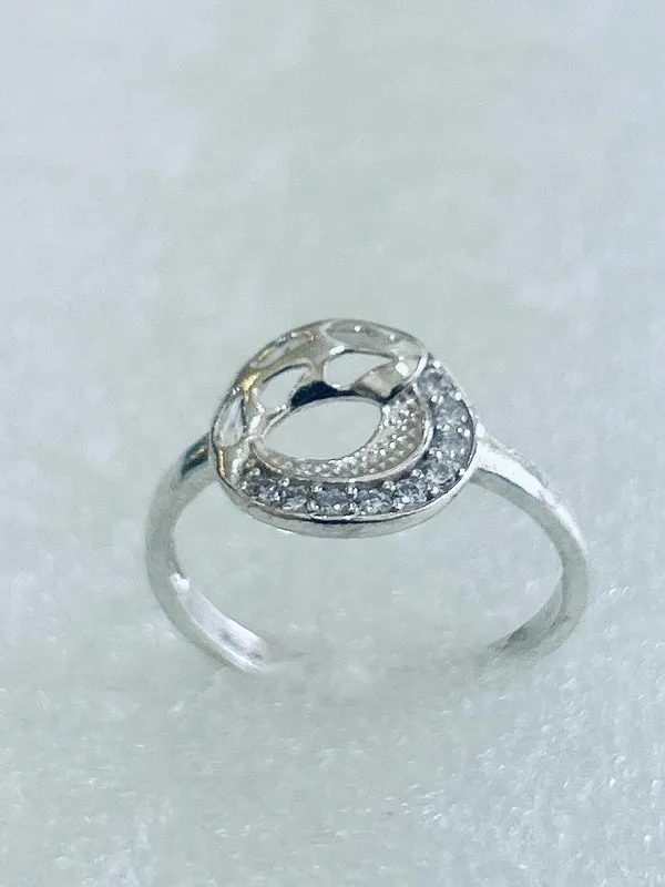 Silver_Premium_Ring_For_Women