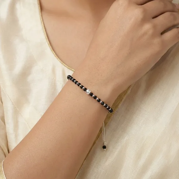 Silver_Premium_Bracelet_For_Women