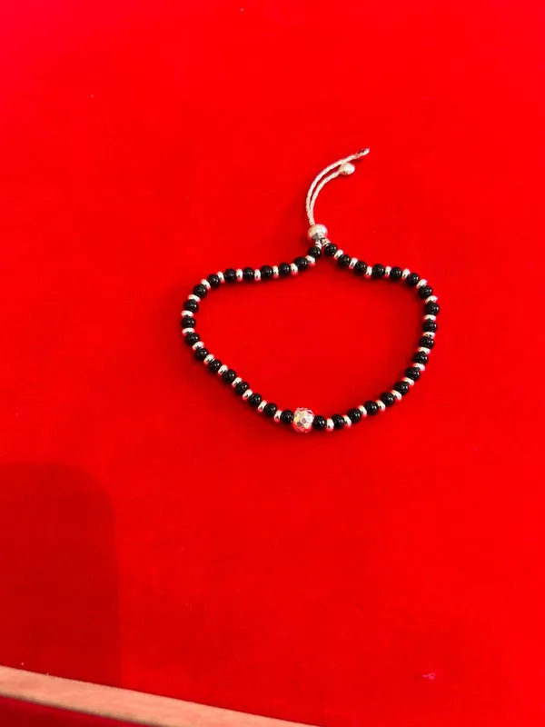 Silver_Premium_Bracelet_For_Women