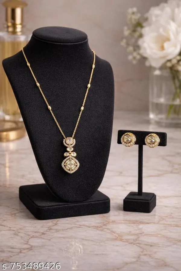 Gold_Elegant_Geometric_Halo_Pendant_Necklace_Set_With_Stud_Earrings_For_Women