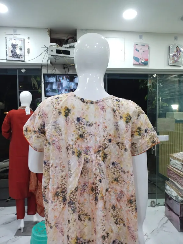 Light_Methi_Polyester_Cotton_Nighty_For_Women
