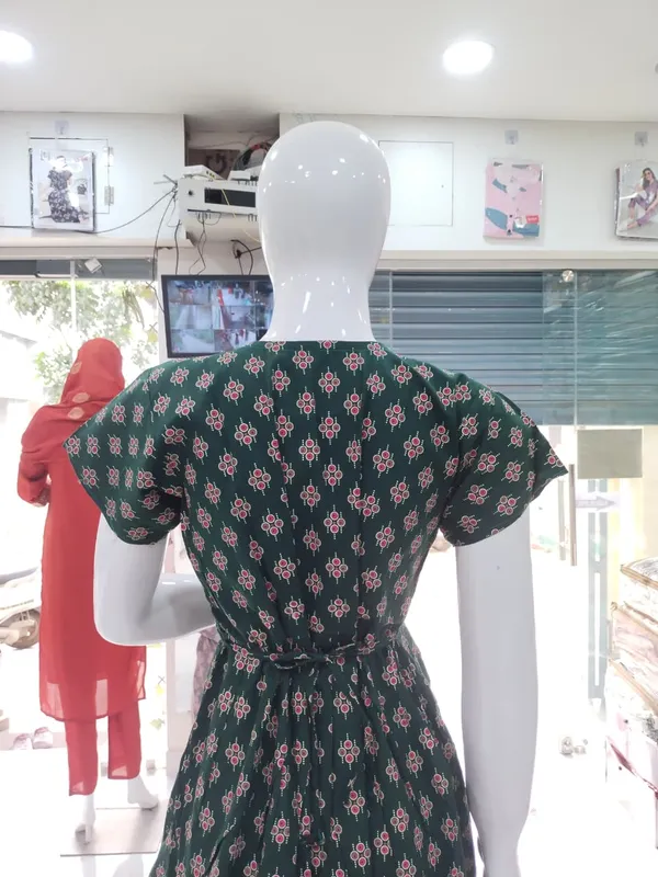 Bottle_Green_Pure_Cotton_Nighty_For_Women