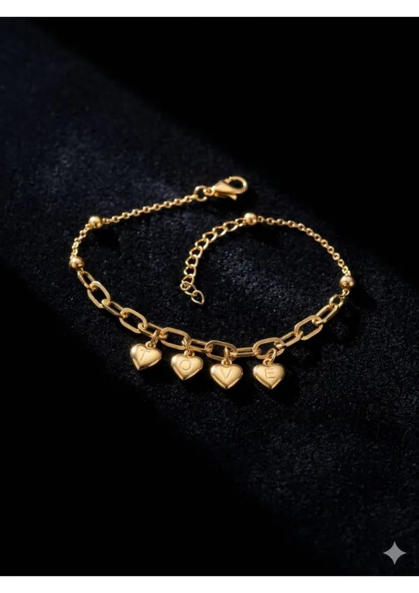 Gold_Heart_Charm_Chain_Bracelet_For_Women