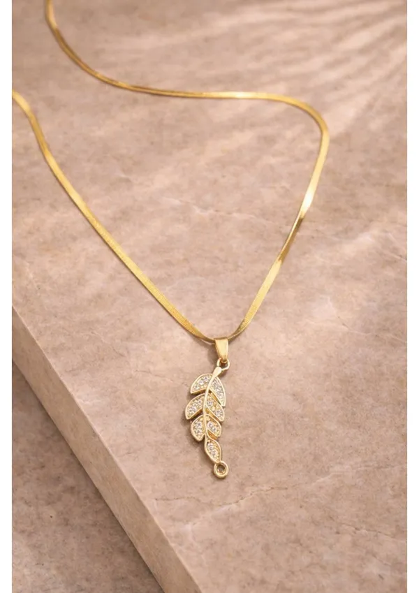 Gold-Plated_Leaf_Pendant_Necklace_With_Crystal_Embellishments
