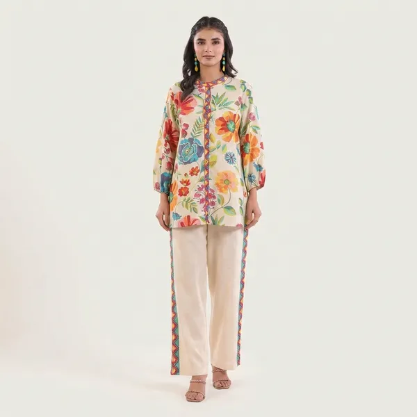 Off-White_Multicolor_Floral_Printed_Kurti_with_Contrast_Palazzo_Set