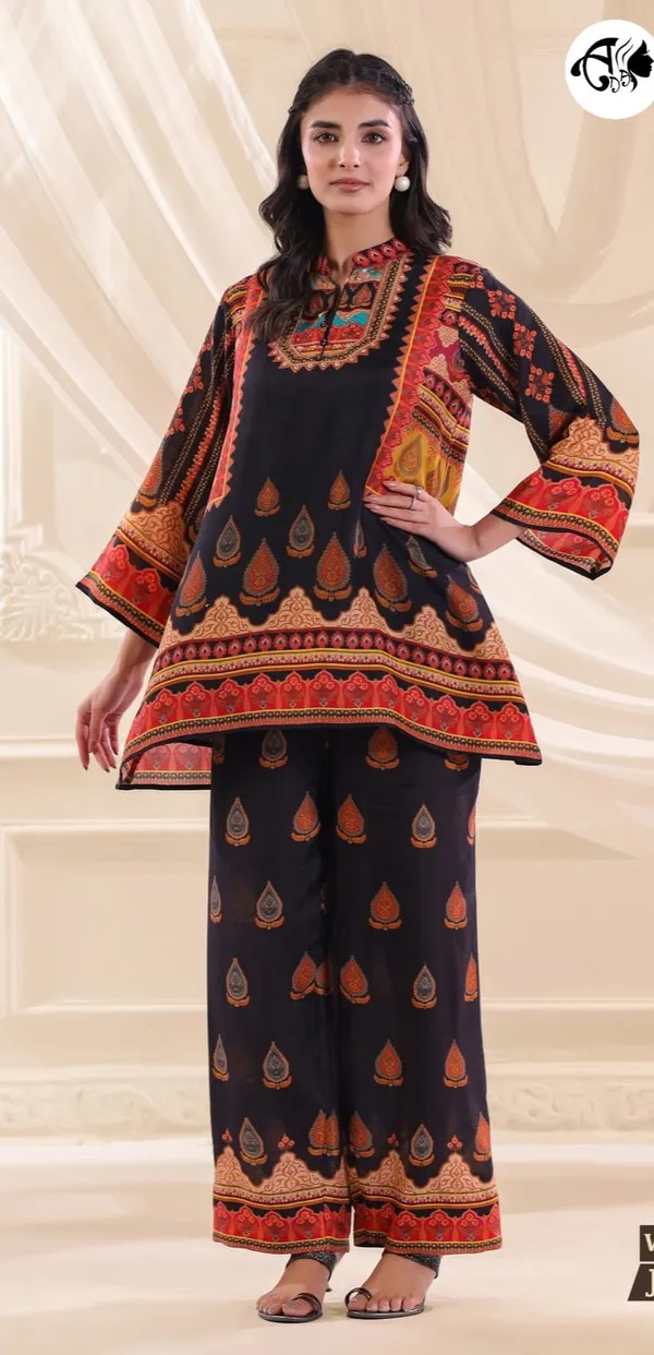 Black_Ethnic_Printed_Kurta_with_Palazzo_Pants_Set_Midnight_Black_Paisley_Printed_Co-ord_Kurti_Set