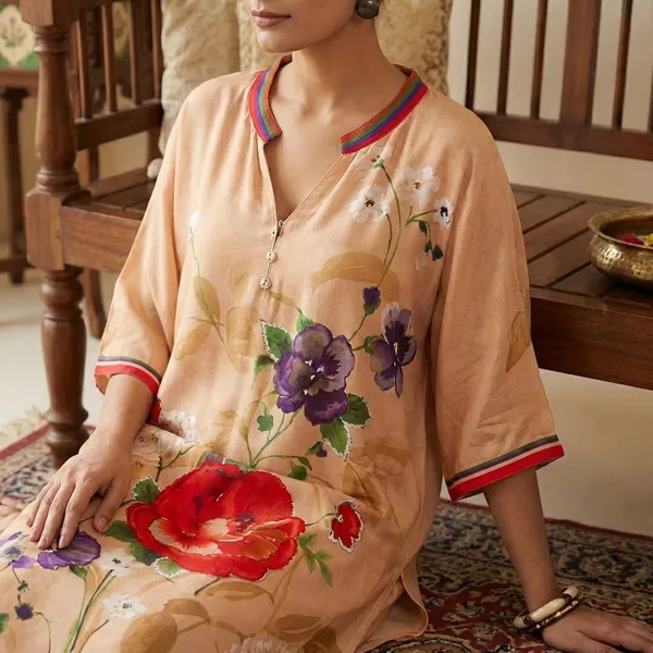 Peach_Floral_Designer_Kurta_Setya_Elegant_Blossom_Print_Kurti_Pant_Set