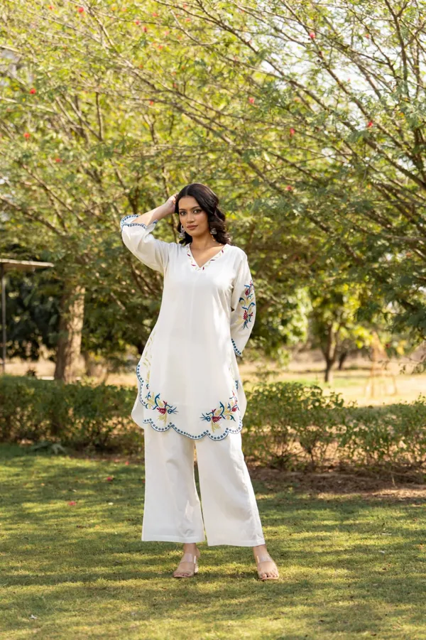 Ivory_Floral_Embroidered_Co-Ord_Set