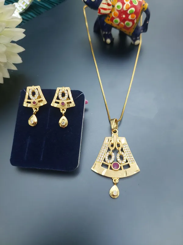 Gold_Plated_Fan_Drop_Ruby_&_AD_Pendant_Set_with_Earrings_for_Women