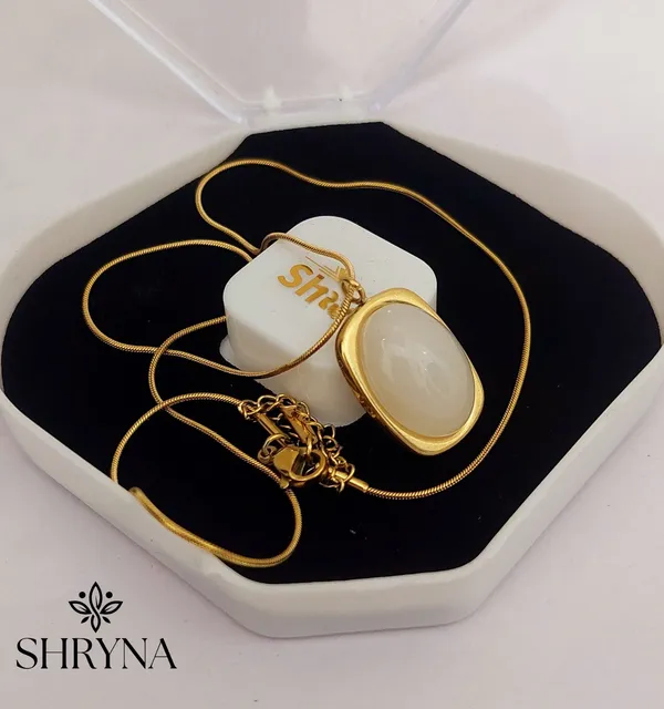 Premium_Oval_Stone_Gold_Plated_Pendant_Chain_for_Women
