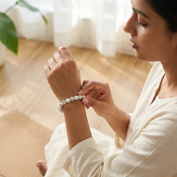 Natural_Howlite_Healing_Crystal_Bracelet