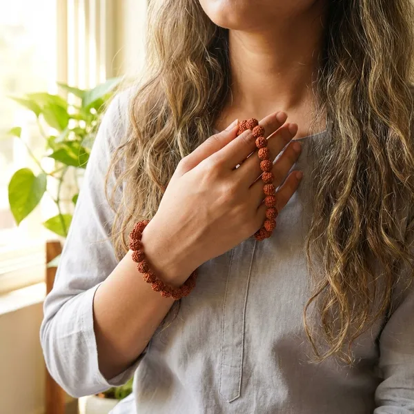 Natural_5_Mukhi_Rudraksha_Spiritual_Bracelet