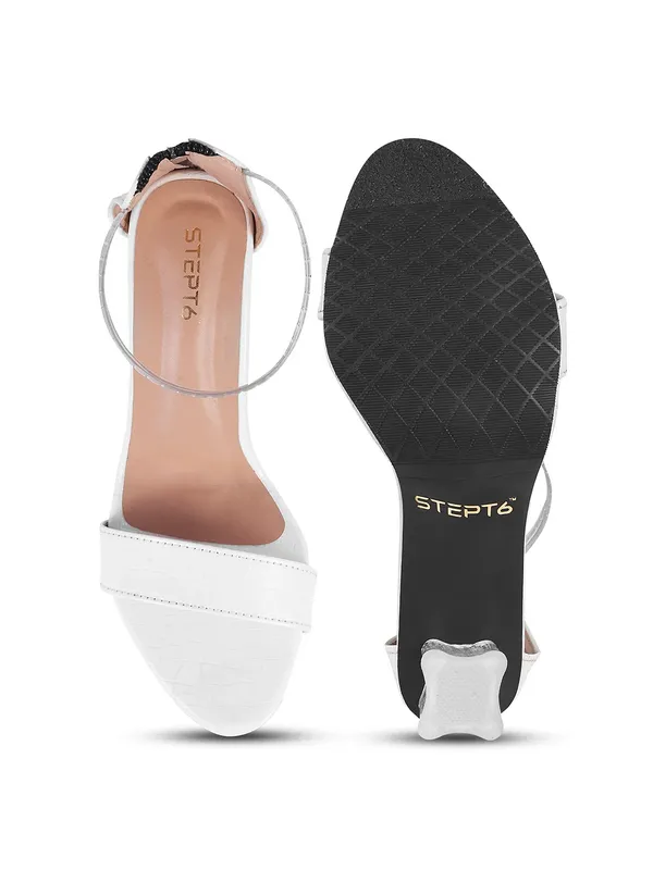 White_Fox_Leather_Heel_For_Women