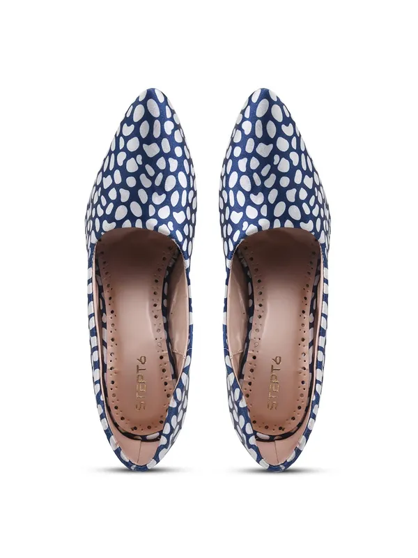 Blue_Fox_Leather_Heel_For_Women