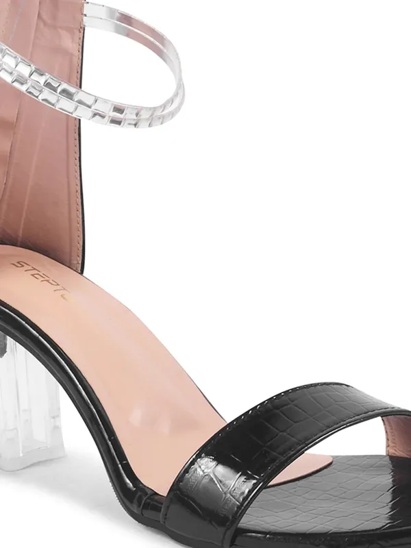 Black_Fox_Leather_Heel_For_Women