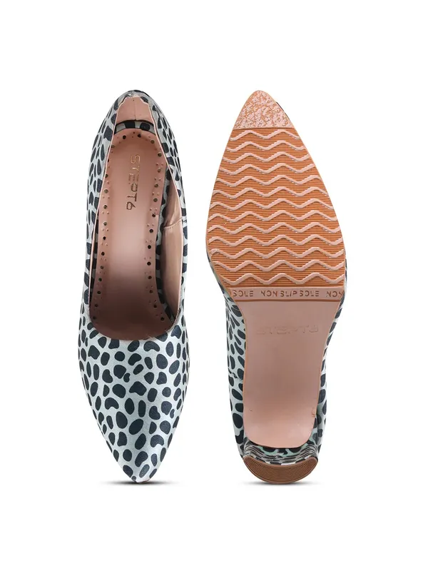Black_And_White_Fox_Leather_Heel_For_Women