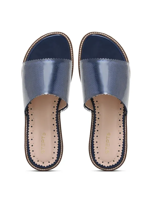 Blue_Fox_Leather_Flat_For_Women