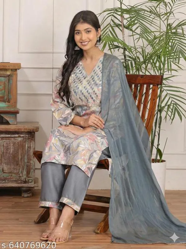 Grey_And_Green_Kurta_Pant_Set_With_Dupatta_Set_Combo_Set_For_Women_Pack_Of_2