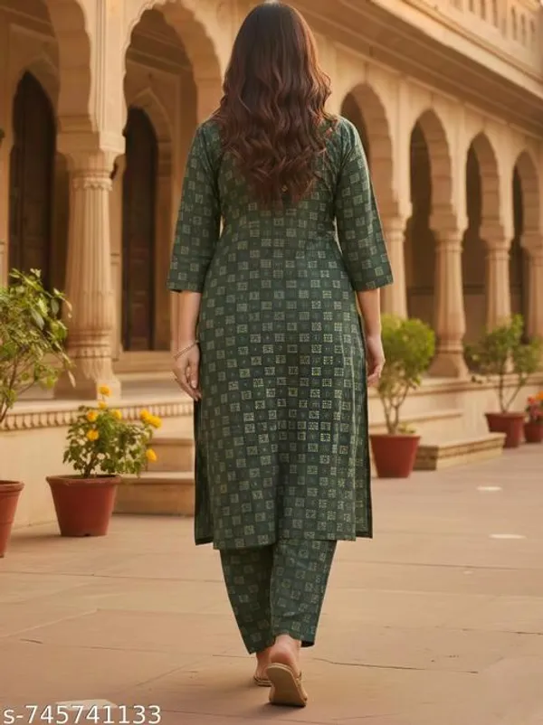 Grey_And_Green_Kurta_Pant_Set_With_Dupatta_Set_Combo_Set_For_Women_Pack_Of_2