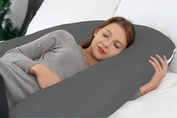Grey_Polyester_Fibre_Pregnancy_Pillow