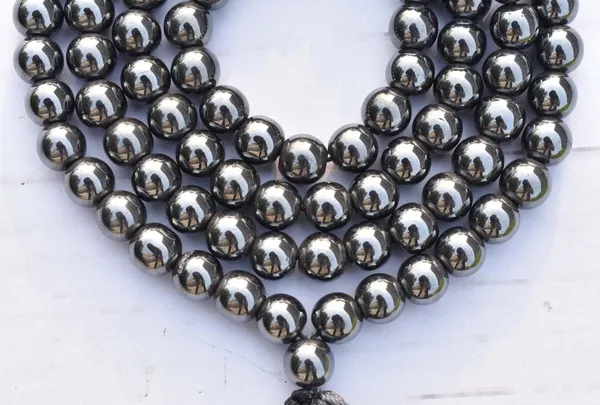 Hematite_Beads_ala_8mm