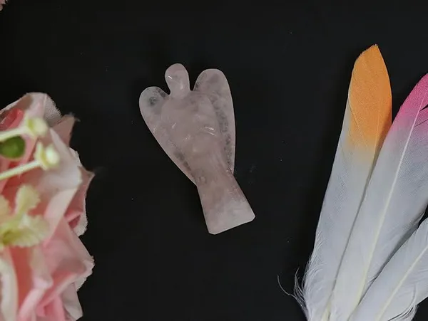 Light_Pink_Premium_Rose_Quartz_Angel