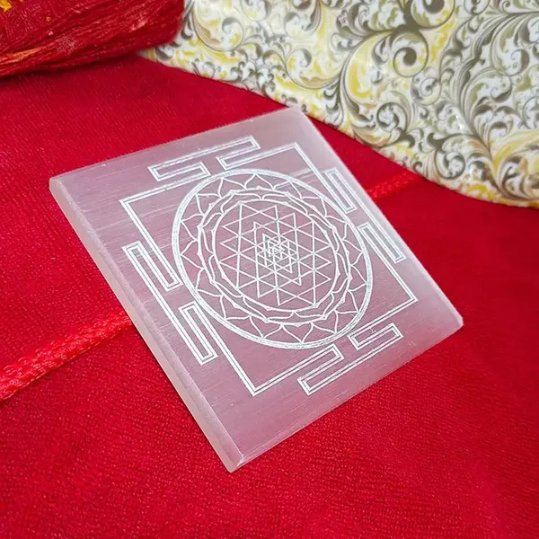 Selenite_Shree_Yantra_Charging_Plate
