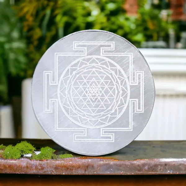 Selenite_Shree_Yantra_Charging_Plate