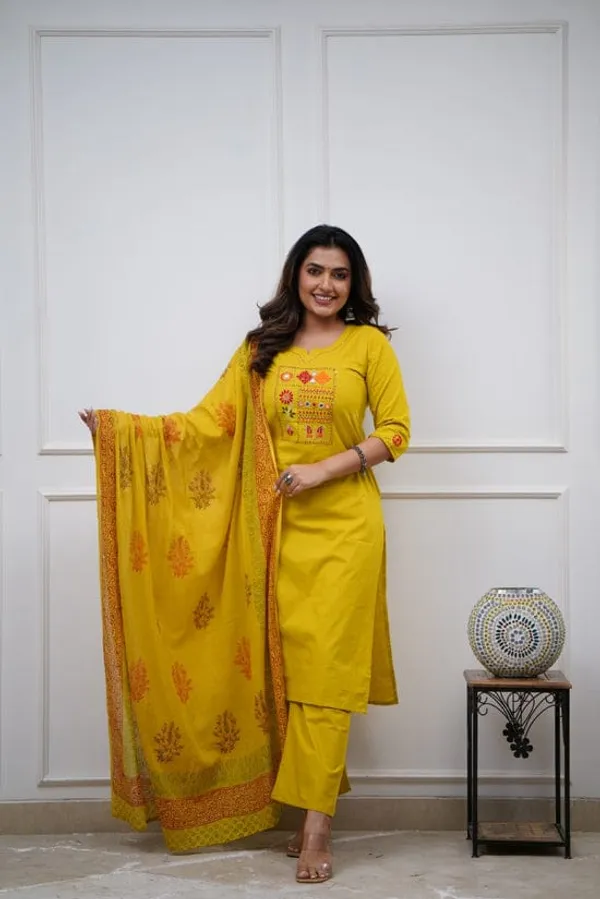 Yellow_Cotton_Premium_Kurta_Ethnic_Wear_For_Women_And_Girls