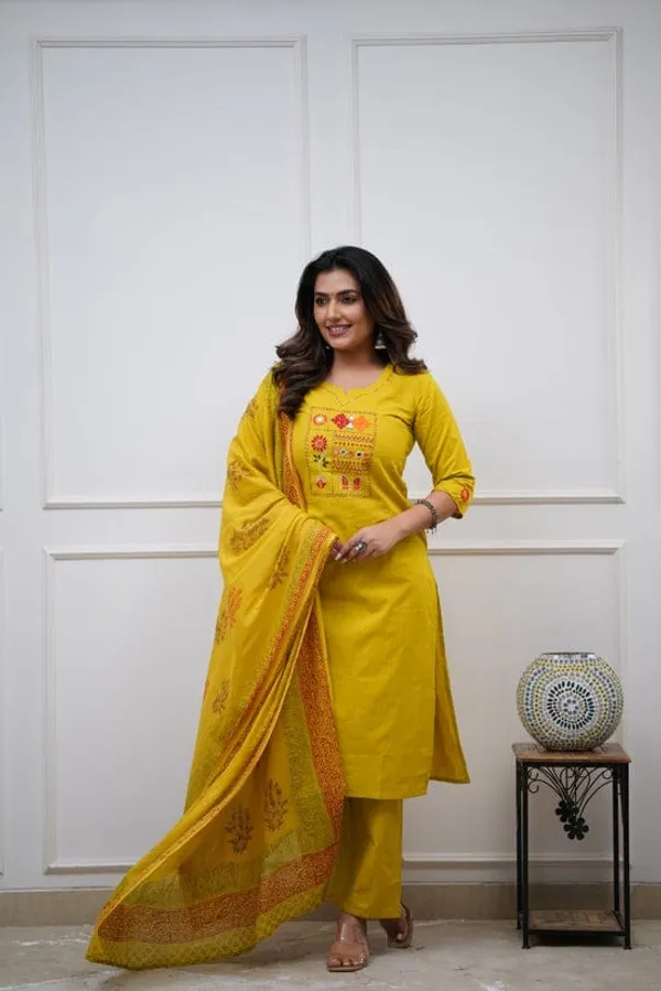 Yellow_Cotton_Premium_Kurta_Ethnic_Wear_For_Women_And_Girls