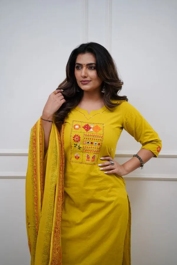 Yellow_Cotton_Premium_Kurta_Ethnic_Wear_For_Women_And_Girls