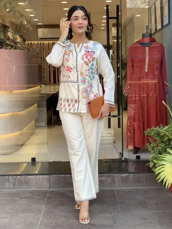White_Cotton_Premium_Kurti_Set_For_Women_And_Girls