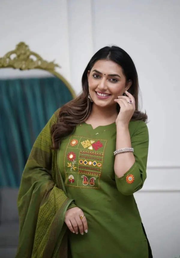 Mehandi_Cotton_Premium_Kurta_Ethnic_Wear_For_Women_And_Girls