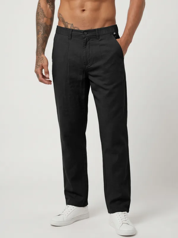 mens_loose_16_botom_black_linen_travel_pants