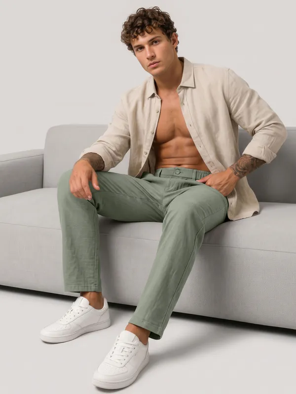 mens_loose_16_botom_lt_green_linen_travel_pants