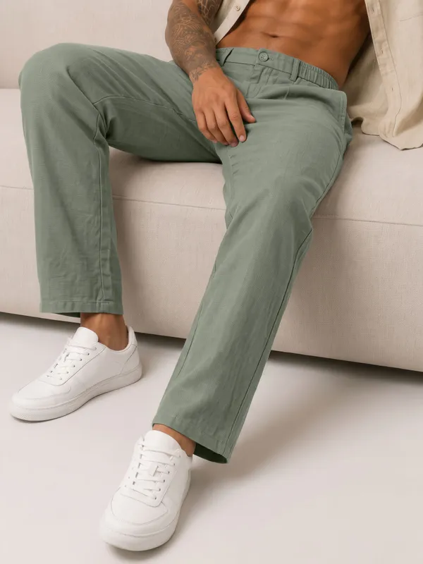 mens_loose_16_botom_lt_green_linen_travel_pants