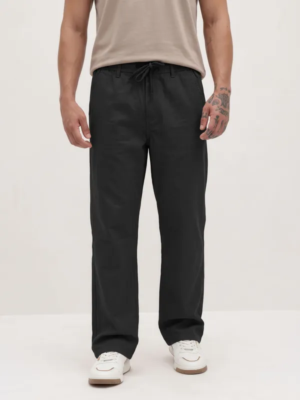 mens_loose_16_botom_black_chinos__lycra_travel_pants
