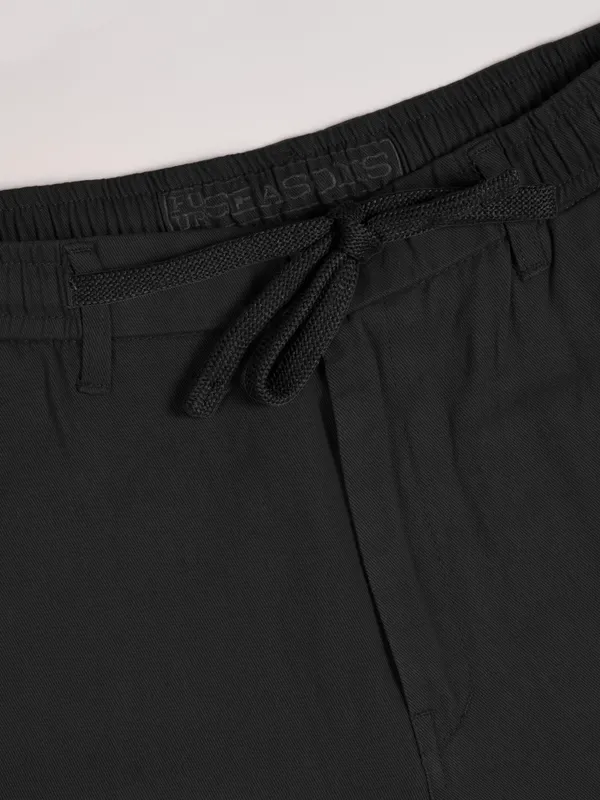mens_loose_16_botom_black_chinos__lycra_travel_pants